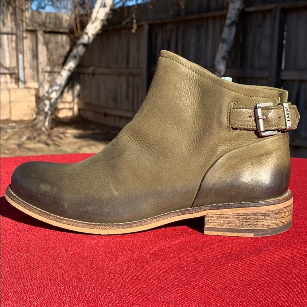 Jafa 207 Cactus Ankle Boots Size 38 NWOB